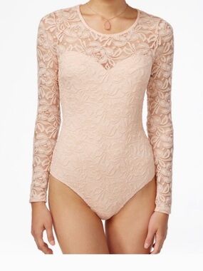 Material Girl White Floral Lace Long Sleeve Bodysuit
